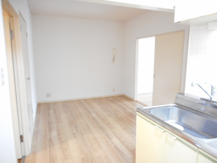 フロントアイランドハイツの居間・リビング|他部屋参考写真