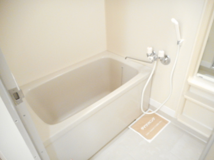 フロントアイランドハイツの浴室|他部屋参考写真