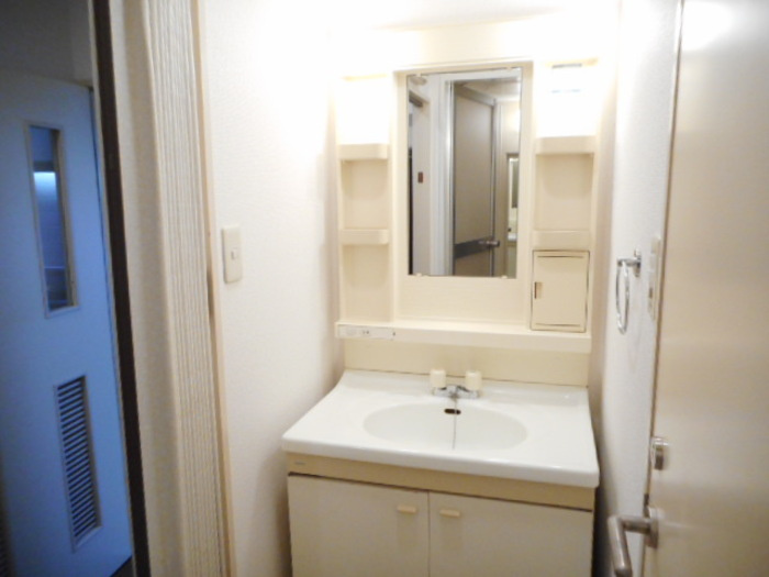 フロントアイランドハイツの独立洗面台|他部屋参考写真