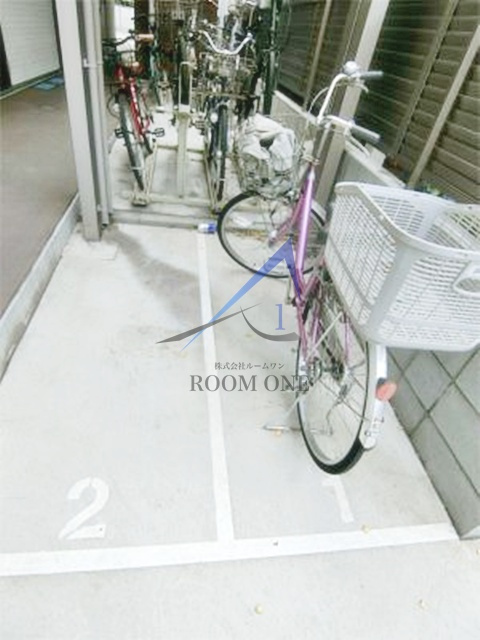 リブリ・エイト