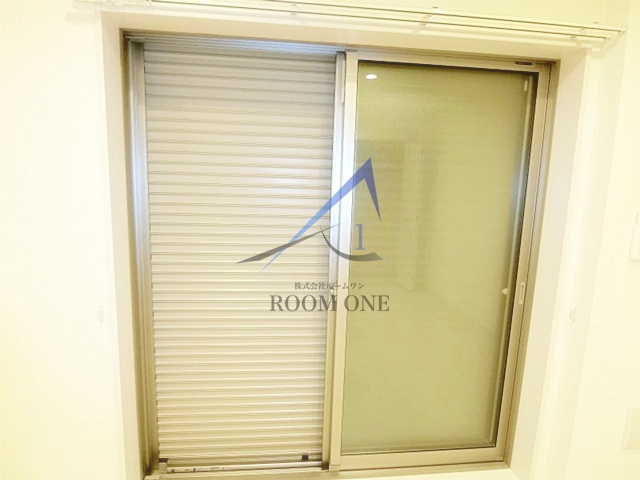 リブリ・エイト