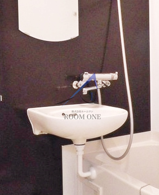 ルーブル池上六番館の洗面所|洗面台です。