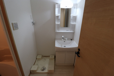 【洗面所】 | ドゥエリング森小路