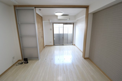 【洋室】 | ドゥエリング森小路