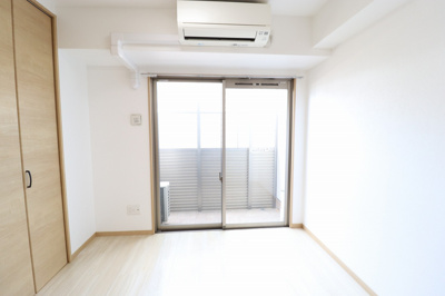 【洋室】 | ドゥエリング森小路