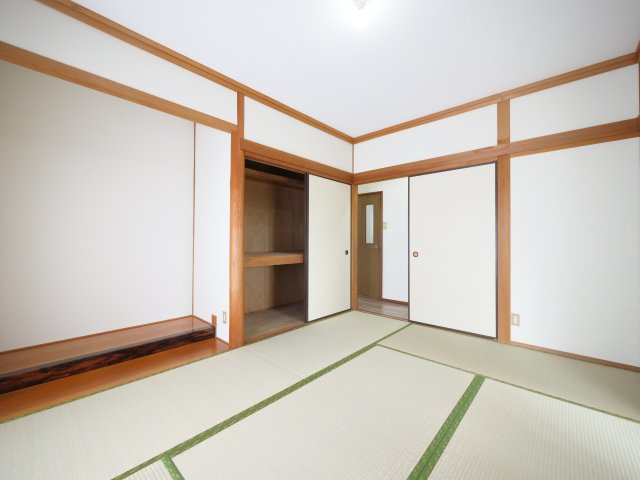 東畦戸建の和室