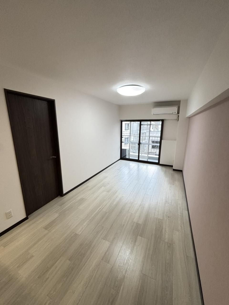 小金井市本町４丁目の中古マンションの居間・リビング