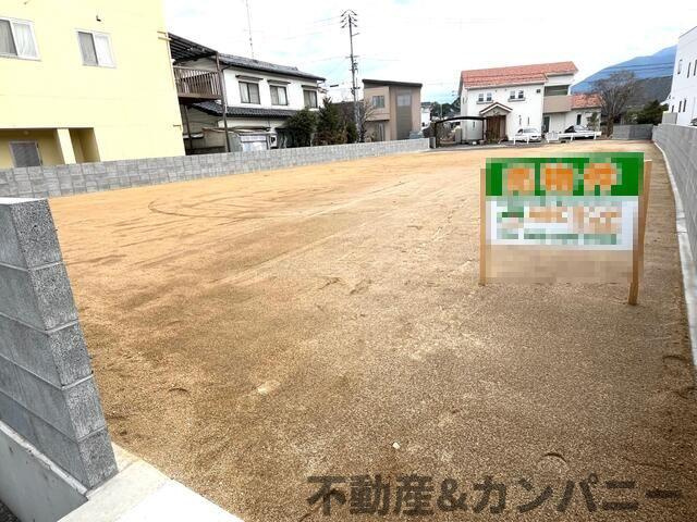 東温市横河原の売地の周辺