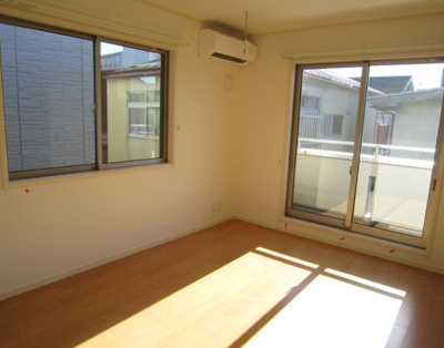 【居間・リビング】 | ルナソーレ Ⅱ | 12.6帖のきれいなLDK。