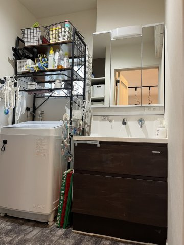 中古住宅　岩田西1丁目の洗面所