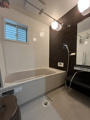 中古住宅　岩田西1丁目の浴室