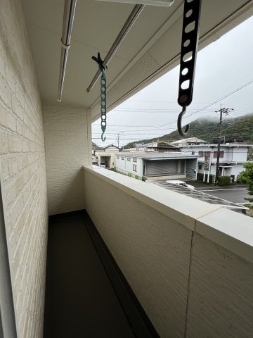 中古住宅　岩田西1丁目のバルコニー
