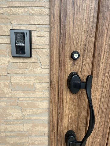 中古住宅　岩田西1丁目の玄関