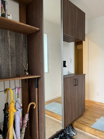 中古住宅　岩田西1丁目の玄関