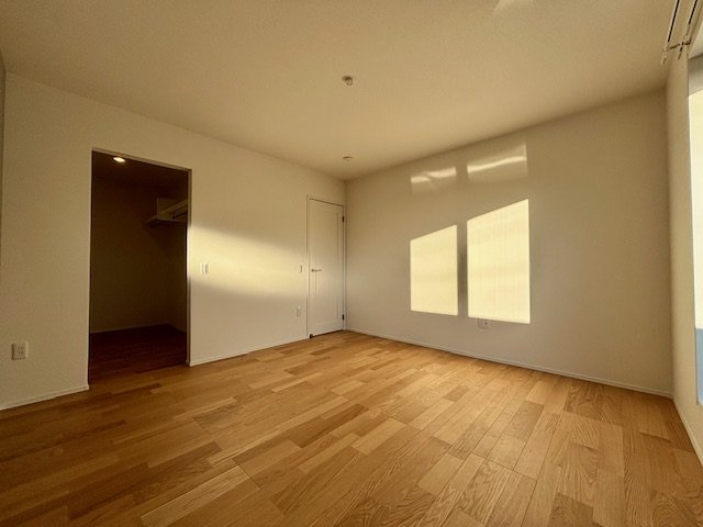 久留米市御井町第15号地の洋室