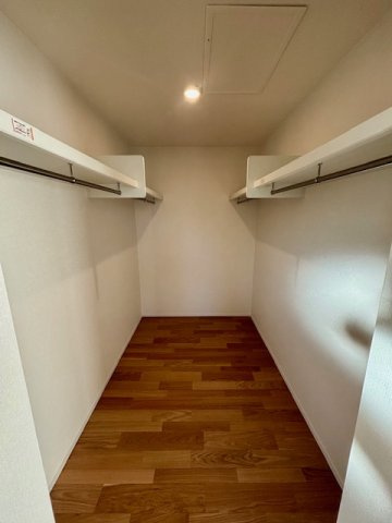 久留米市御井町第15号地の収納|ウォーキングクローゼットは大容量で便利ですね♪