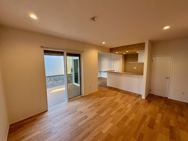 久留米市御井町第15号地の居間・リビング|明るいリビングは暖かい家族のだんらんをお手伝いします