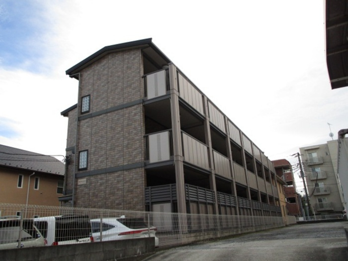 マリンコートの外観