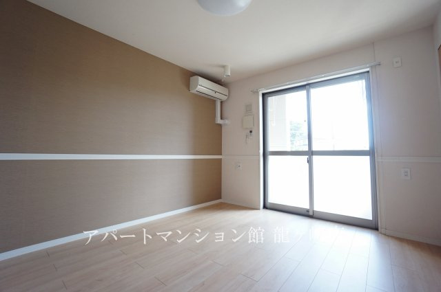 EAST ROCK2（イーストロック）の居間・リビング