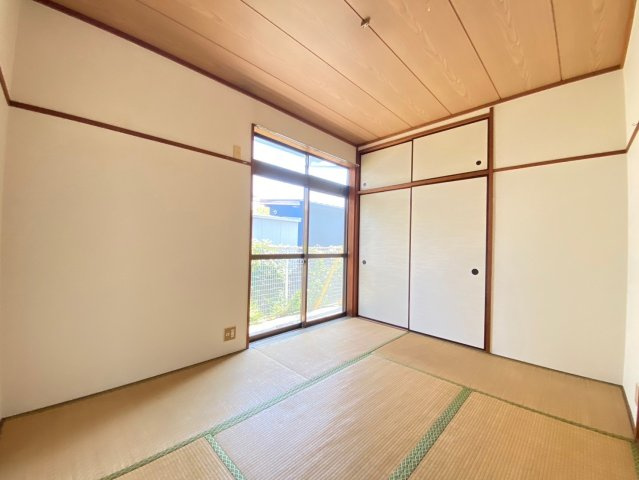 【寝室】 | ※洋室になります