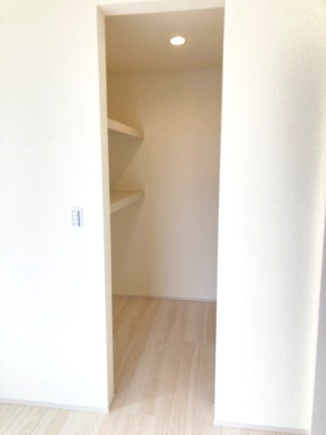 第3富士見町時沢　新築戸建　10号棟の収納|2階洋室1収納
2つ目のウオークインクローゼットです