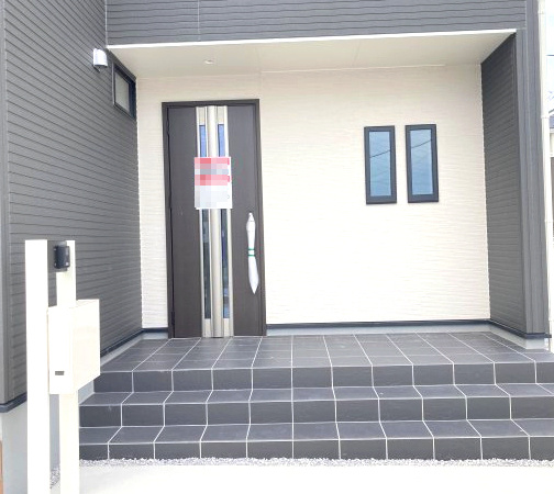 第3富士見町時沢　新築戸建　10号棟の玄関|毎日通る玄関はこちらです☆