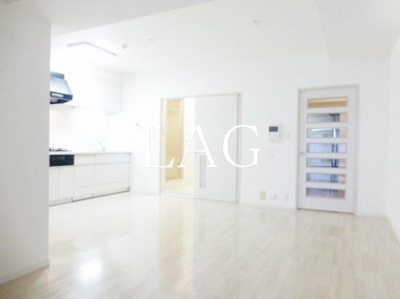 【居間・リビング】 | トリニティー芝浦 | 洋室のお部屋です。