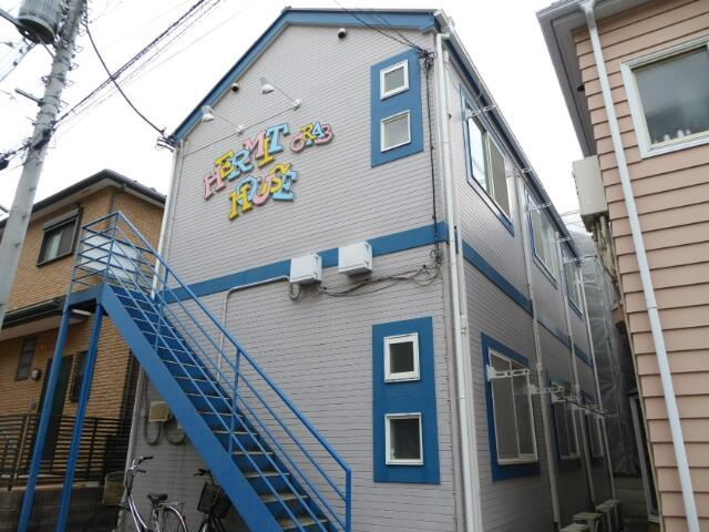 横浜市神奈川区栗田谷のアパートの画像