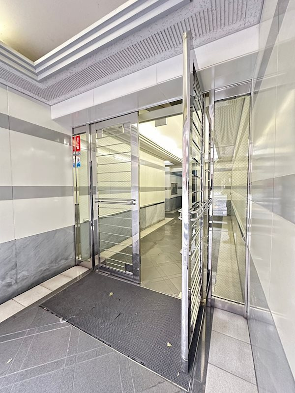 フォーラム六甲のエントランス