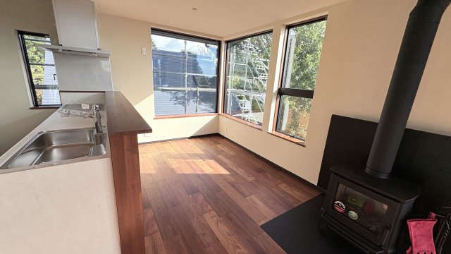 【商談中】西軽井沢 追分エリア 山々を望む新築戸建のダイニング