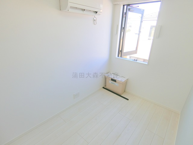 アレクシス羽田の外観