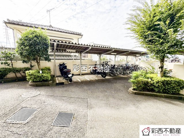 ライオンズマンション入間の駐車場