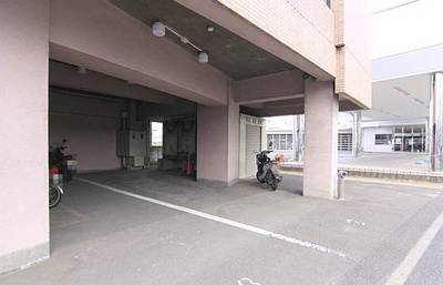 【駐車場】 | ウエストコート