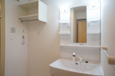 【洗面所】 | Ｇ－フォレストⅠ | ゆったりとスペースのある洗面所