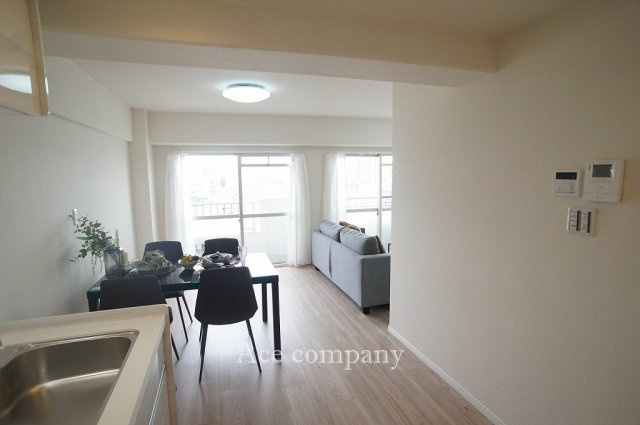 【居間・リビング】の画像