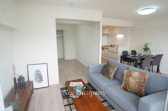 【居間・リビング】の画像