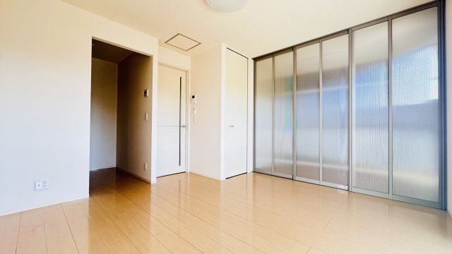 ラ・メーグⅡの居間・リビング