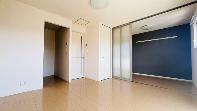 ラ・メーグⅡの居間・リビング