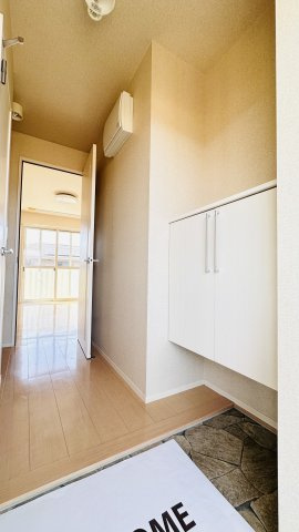 ラ・メーグⅡの玄関