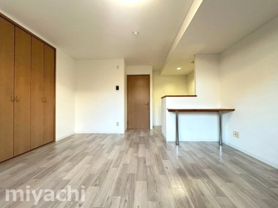 【居間・リビング】 | クリスタルハイツⅡ