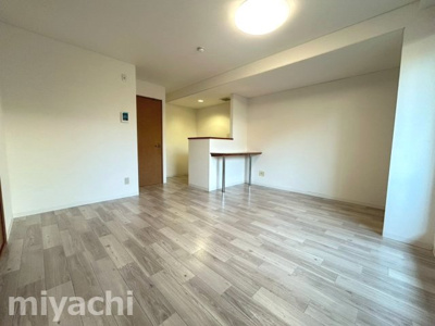 【洋室】 | クリスタルハイツⅡ