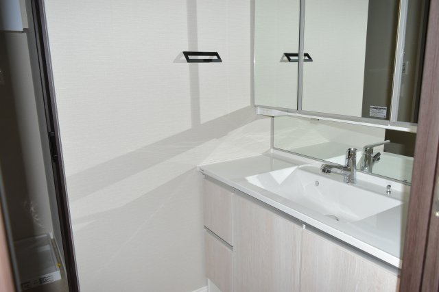 国分寺市西町３丁目の中古マンションの洗面所