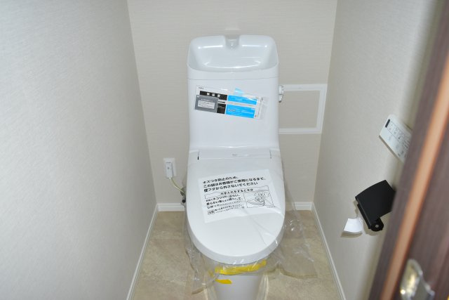 国分寺市西町３丁目の中古マンションのトイレ