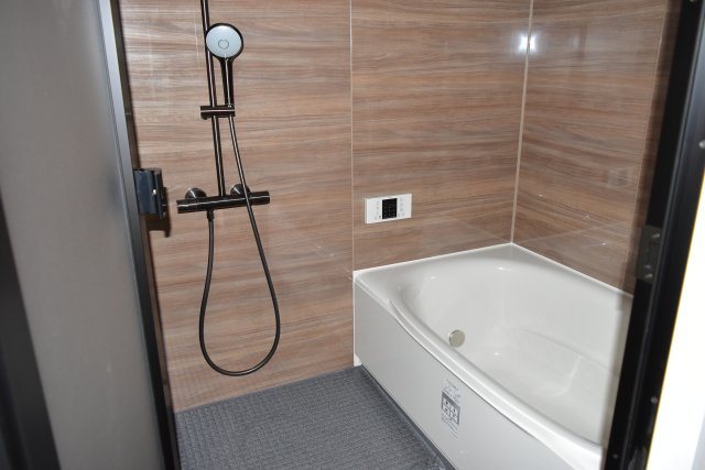 国分寺市西町３丁目の中古マンションの浴室