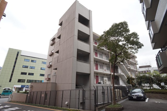 近鉄東生駒コーポの外観