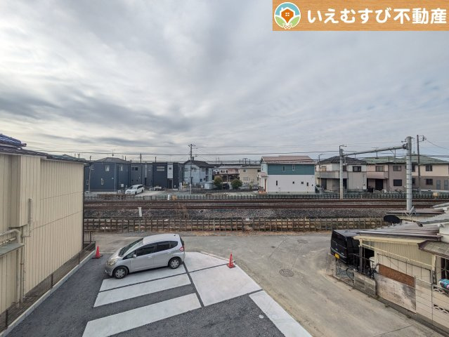 GRAFARE　熊谷市石原3期の展望|高い建物が無く開放感のある展望
バルコニーからの展望も開けていて閑静な住宅地が望めます。日当りも良いですね♪