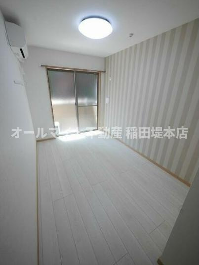 川崎市多摩区宿河原５丁目のアパートの居間・リビング