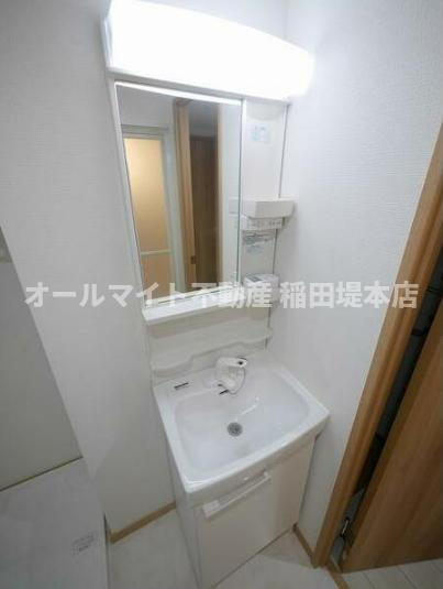 川崎市多摩区宿河原５丁目のアパートの洗面所