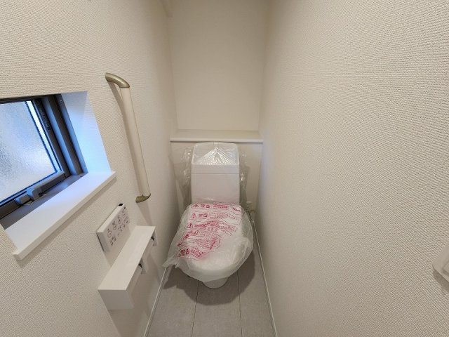 小牧市安田町　新築戸建　A号棟のトイレ|1階のトイレです