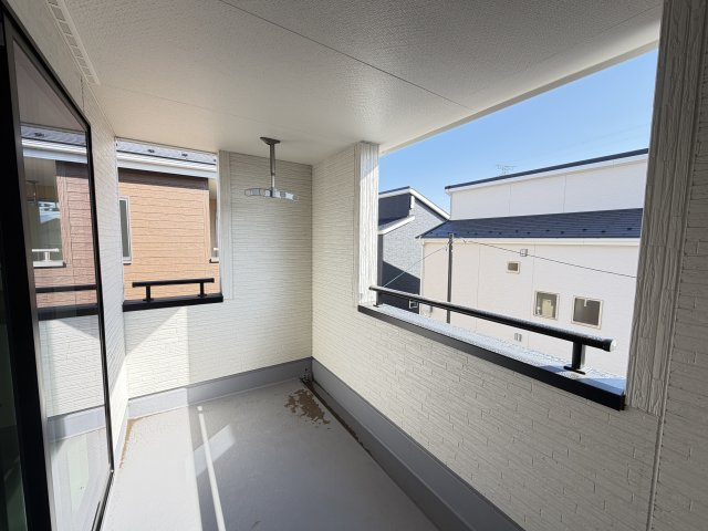 第3富士見町時沢　新築戸建　6号棟のバルコニー|洗濯物が沢山干せて便利なバルコニー付き♪